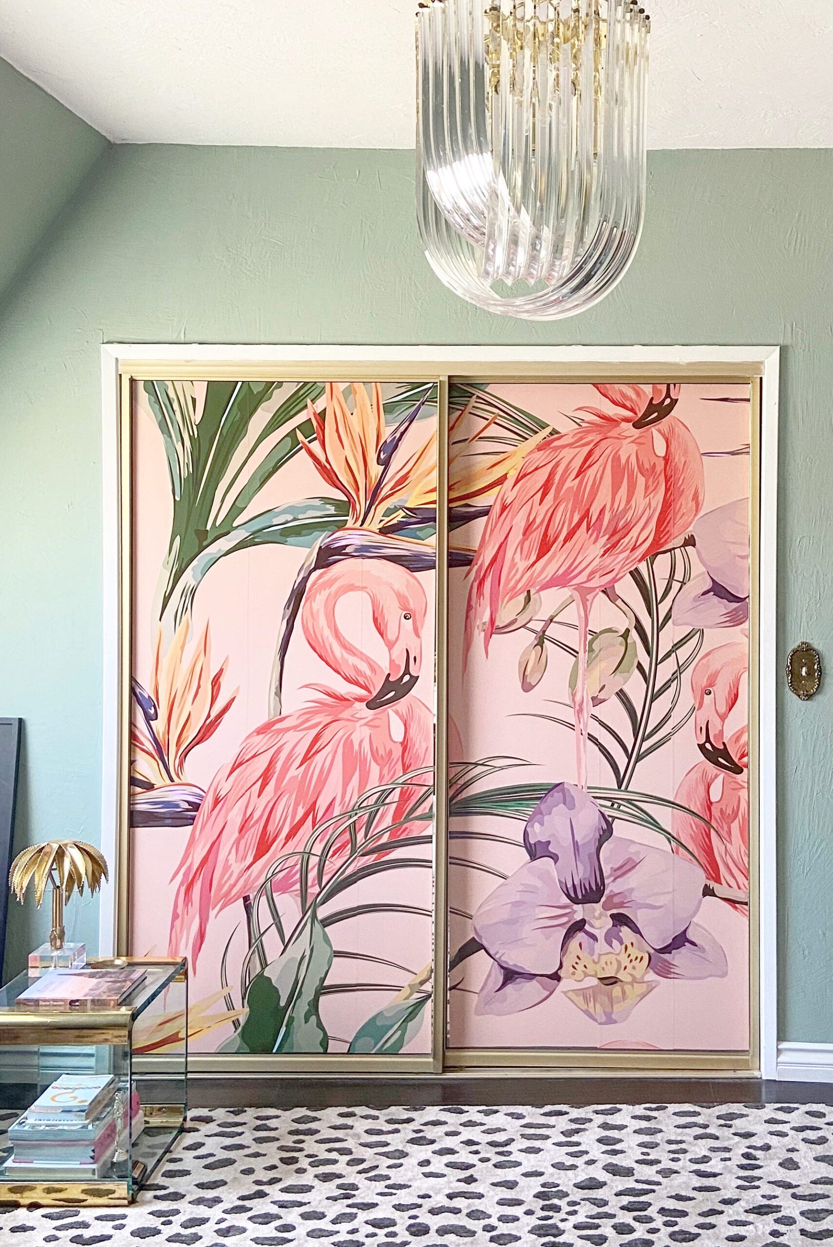 10 Stunning Closet Door Ideas to Elevate Your Home - Image 1