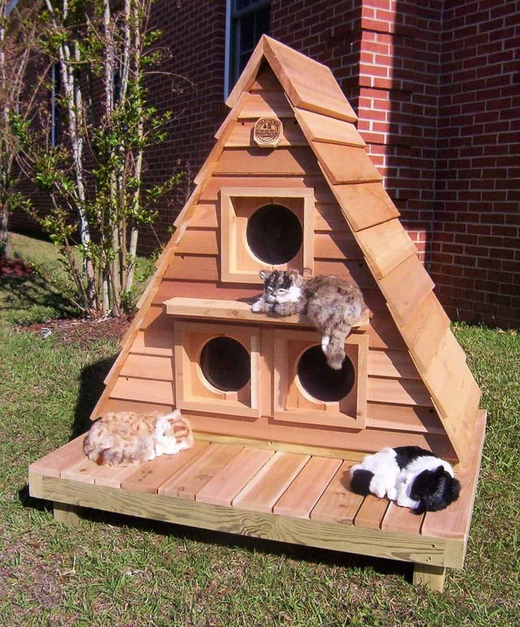 DIY Outdoor Cat House Plans: Build a Cozy Shelter for Your Feline Friend - Image 1